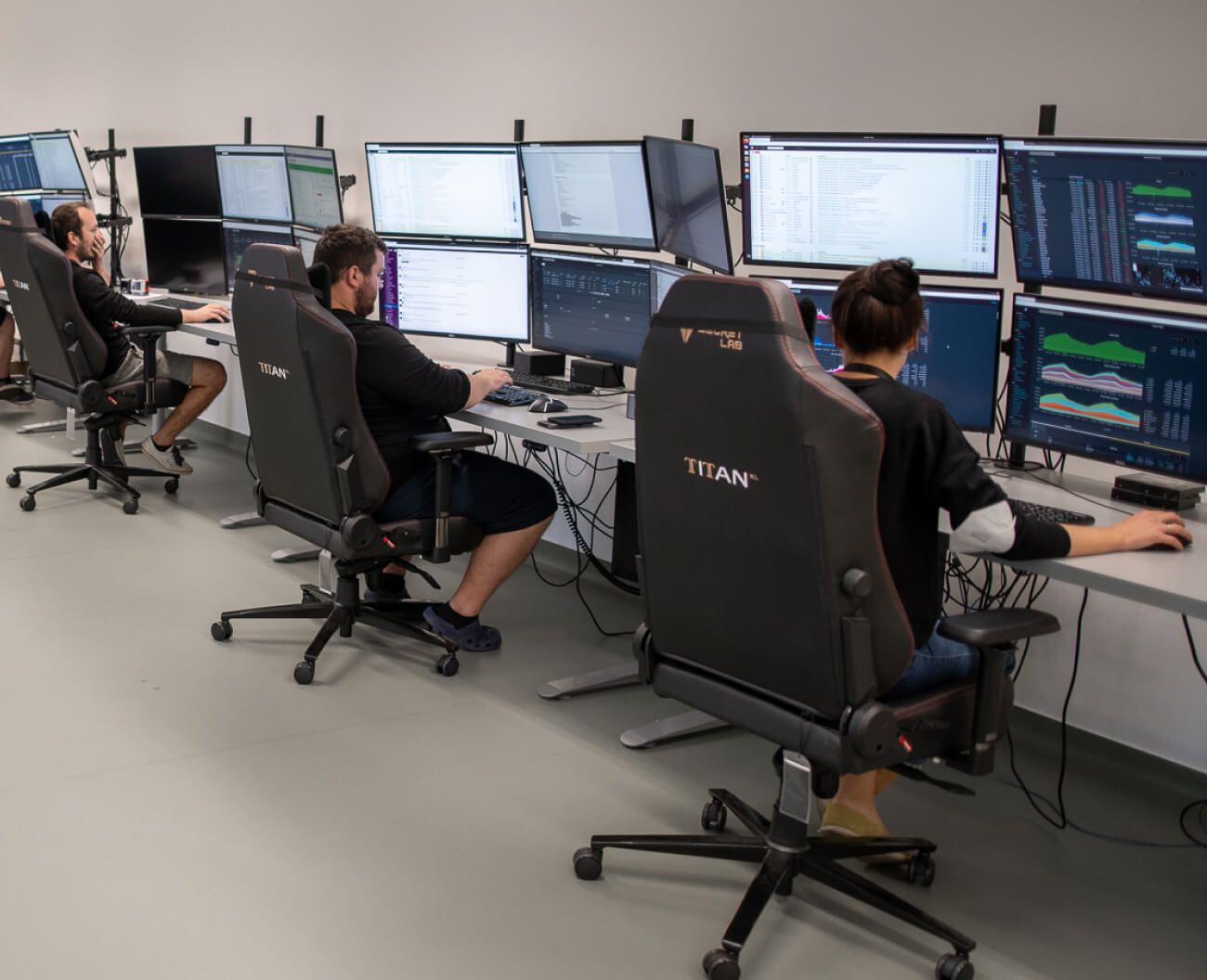 Data center technicians